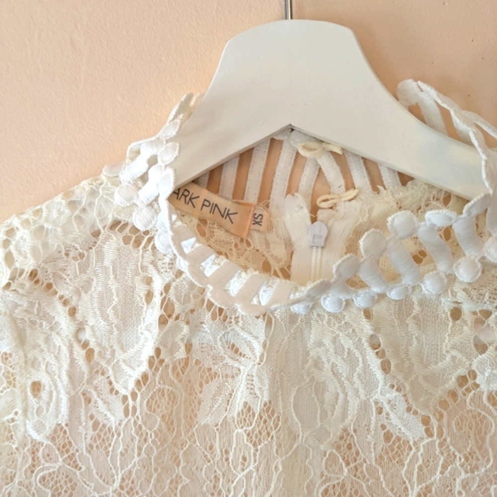 Elegant White Lace Dress
